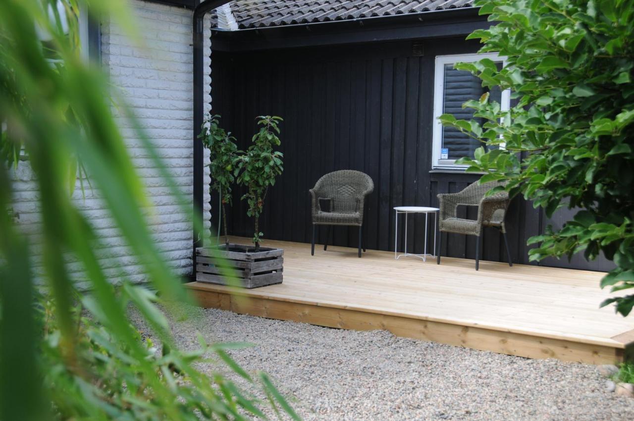 Surfers Guesthouse Åsa Екстериор снимка