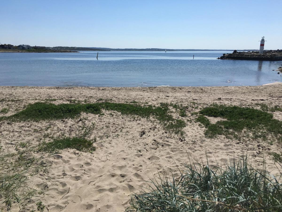 Surfers Guesthouse Åsa Екстериор снимка