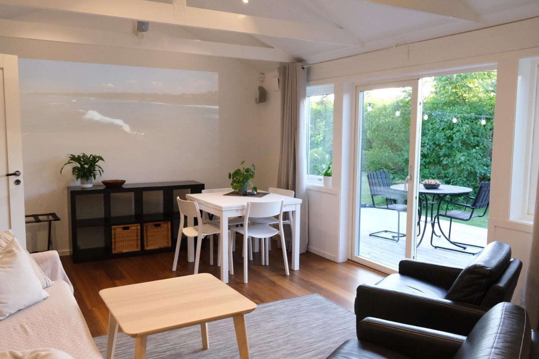 Surfers Guesthouse Åsa Екстериор снимка
